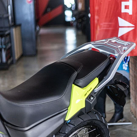 Мотоцикл QJ SVT 650X (черный/зеленый) 2026г (наличие)